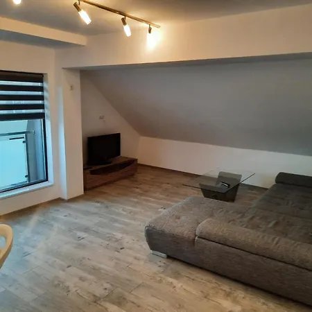 Apartment New Apartment, Near Park, Ap 8 *